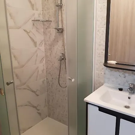 Gostinjska kuća Lili 3*